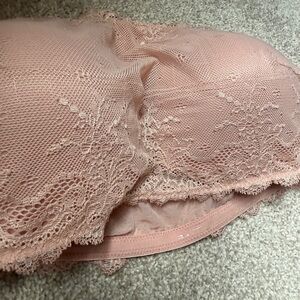 SPANX nude strapless Lace Bra with Scalloped Edges